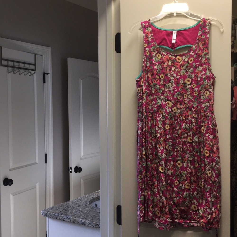 Xhiliration Dress Size Small